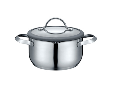 BT Covered casserole 18x9cm with spout